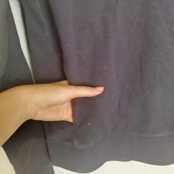 Lululemon Stress Less Pullover Black sz 4 - Picture 8 of 9